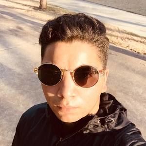 Meet your Posher, Alex